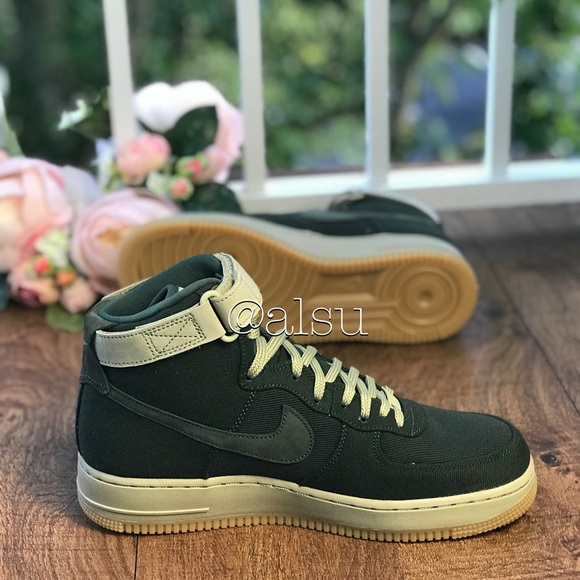 NWT Nike Air Force 1 HIGht UT Sequoia Green WMNS - Picture 2 of 7